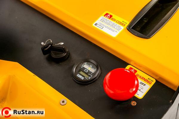 Штабелер электрический самоходный с платформой TOR 2,0т 5,8м ES20T4 фото №4 Штабелер электрический самоходный с платформой TOR 2,0т 5,8м ES20T4 фото №4