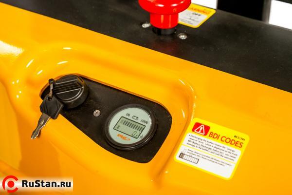 Штабелер электрический самоходный TOR 1,5т 3,3м WS15SL-3300 фото №4 Штабелер электрический самоходный TOR 1,5т 3,3м WS15SL-3300 фото №4