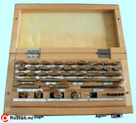 Набор мер плоского угла № 2, кл.точн.2 (33 меры от 15°10" до 90°) г.в.1977 фото №1 Набор мер плоского угла № 2, кл.точн.2 (33 меры от 15°10" до 90°) г.в.1977 фото №1