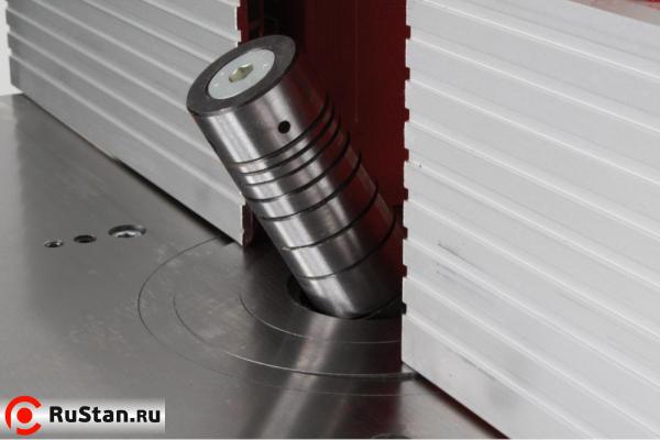 Фрезерный станок по дереву FS300SP фото №4 Фрезерный станок по дереву FS300SP фото №4