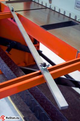 Гильотина ножная Stalex Q01-1.5х1320 фото №5 Гильотина ножная Stalex Q01-1.5х1320 фото №5