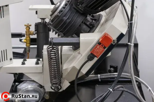 Ленточнопильный станок с гидроразгрузкой BSМ-170GV фото №2 BSМ-170GV фото №2