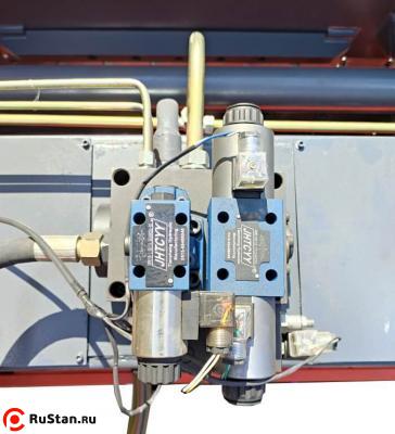 Гидравлический листогибочный пресс METAL MASTER HPJ 32100 Sensor фото №12 Гидравлический листогибочный пресс METAL MASTER HPJ 32100 Sensor фото №12