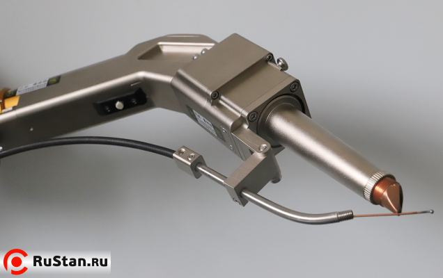 Ручная волоконно лазерная сварка LCW2000 II с податчиком проволоки (2кВт) фото №4 LCW2000 II фото №4