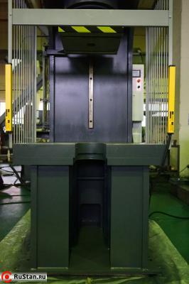 Гидравлический пресс серии П63, выталкиватель в нижней плите фото №5 Гидравлический пресс серии П63, выталкиватель в нижней плите фото №5