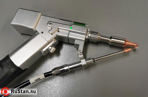 Пистолет с автоподачей проволоки. Лазерный сварочный аппарат 4в1 Raptor SFW-2000R PRO (сварка, резка, чистка) фото №9 Пистолет с автоподачей проволоки. Лазерный сварочный аппарат 4в1 Raptor SFW-2000R PRO (сварка, резка, чистка) фото №9