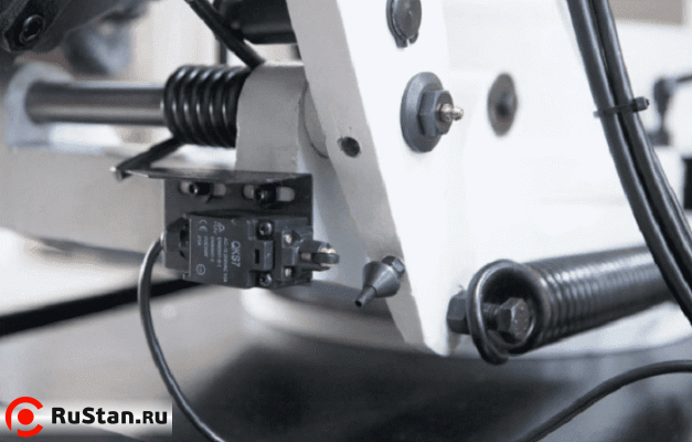 Датчик выключения станка в нижнем положении пильной рамы фото №5 Stalex BS-1018T фото №5