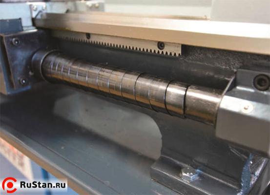 Телескопическая защита ходового винта от стружки эффективно защищает ходовой винт от износа. фото №12 Metal Master MML 280X700 V (2870V) фото №12