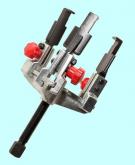 Съемник Винтовой   90х100мм 3 захвата передвижной с фиксаторами (TD0704SSA/1) 